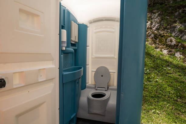 Portable Toilet Options We Offer in Gerald, MO